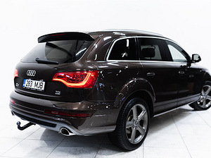 Audi Q7 2x S-Line (4 foto / 14)
