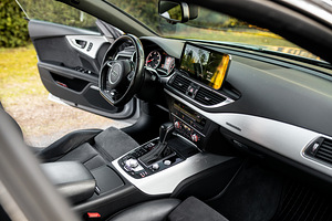 Audi A7 FaceLift S-Line (8 foto / 14)