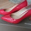 Новые, кожаные туфли ало-красного цвета бренда "Bata" № 37. (фото #1)