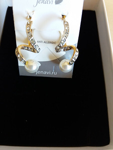 Дизайнерские серьги бренда "Jenavi" со стразами Swarovski. (10 фото из 10)