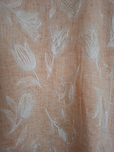 100% лён! Платье персик. цвета, с вышивкой. Италия L, XL. (8 фото из 9)