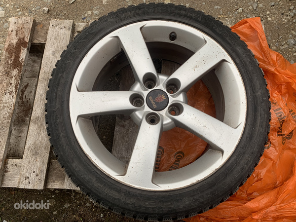 Шипованные шины Nokian 225/45 R17 на литых дисках (SAAB) + з