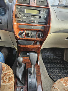 M: Nissan Terrano II 2001 (9 foto / 10)