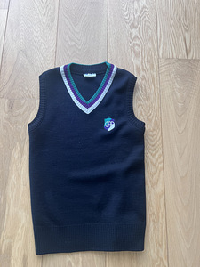 Gustav Adolfi Gümnaasiumi vest 128