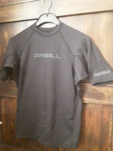 O'neill ujumis või surfing särk. Termox tehnoloogiaga. (1 foto / 5)