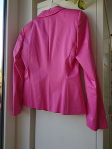 Hugo Boss roosa pintsak s36 (9 foto / 10)