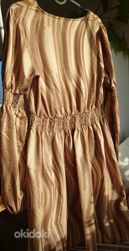 Платье nA-KD с длинными рукавами на 38 размер. (фото #3)