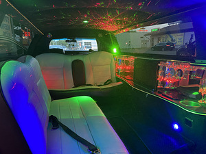 Lincoln town car Limusiin (5 foto / 8)