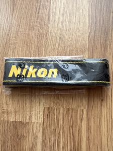 Новый ремешок Nikon.