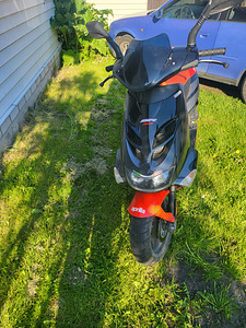 Aprilia RS50 Street (2 foto / 3)