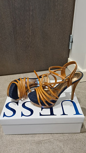 Guess kingad (2 foto / 3)