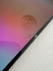 iPhone Pro Max 256gb - ekraan praguline (3 foto / 5)