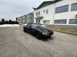 M/V BMW Z4 2.5i (10 foto / 15)