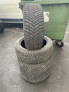 215/50/17 naastrehvid (1 foto / 3)