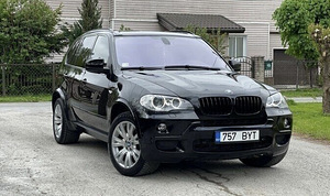 BMW X5 (1 фото из 8)