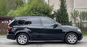 BMW X5 (2 фото из 8)
