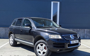Volkswagen Touareg (2 foto / 9)