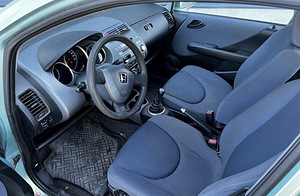 Honda Jazz (6 фото из 6)