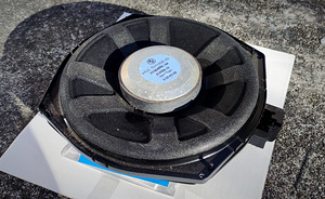 BMW Istmealused Subwoofrid E91 lci HiFi (1 foto / 2)