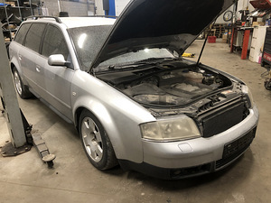 Audi A6 C5 4.2 2000a Varuosadeks (2 foto / 10)