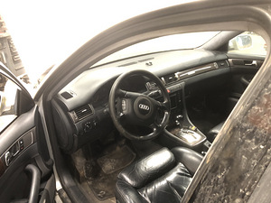 Audi A6 C5 4.2 2000a Varuosadeks (6 foto / 10)