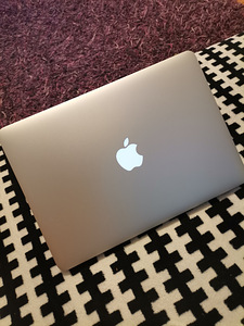 Apple MacBook Air 13 i15 8Gb 128GB (2017) (2 foto / 2)