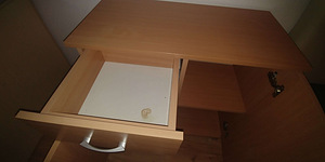 Heledat värvi kapp (4 foto / 4)