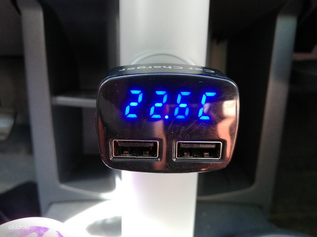 Автомобильная зарядка на 2 USB порта. (фото #2)