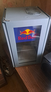 Mini red bulli külmik (1 foto / 8)
