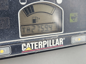ЭКСКАВАТОР CAT 301.8 (3 фото из 10)