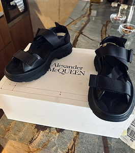 Alexander McQueen sandaalid 38,5