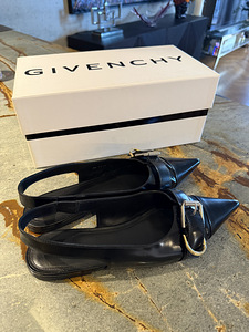 Nahast kingad Givenchy baleriinad 38,5 (4 foto / 6)