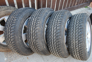 Bridgestone 245/65R17 + Mitsubishi valuveljed 5tk (nagu uus) (2 foto / 2)