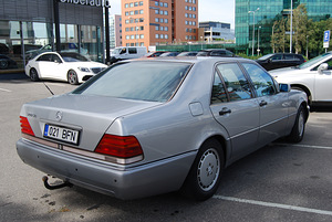 Mercedes-Benz S 320 3,2 170kV (4 foto / 9)