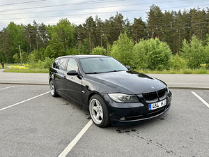 BMW 330xd. Двигатель работает хорошо, много мощности и нет утечек. Коробка перед... (3 фото из 9)