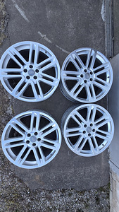 Originaal Audi RS6 (C7) R20 veljed (ET25) 5x112 (1 foto / 6)