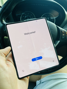 Samsung galaxy Z Fold 3 (3 foto / 6)