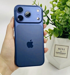 iPhone 17 Pro Max 256Gb Deep Blue. (1 foto / 4)