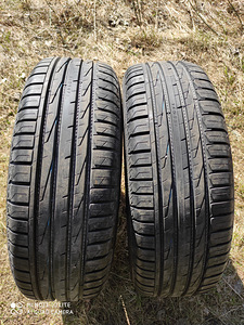 Автомобильные шины (3 фото из 8)