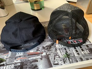 Tommy & Superdry mütsid / 10€ tk. Ostetud Stocmann’ist! !! (4 foto / 4)