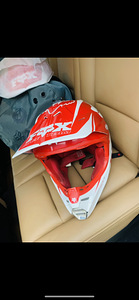 FOX kiiver - korralik ! L ( 59/60cm) (3 foto / 5)