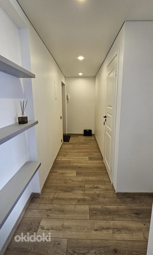 Отремонтированная 2-комнатная квартира в Силламяэ, 500 м до (фото #3)