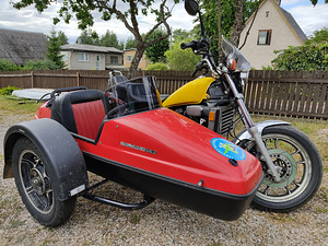 Honda VF 750 Magna sidecar külgkorviga V4 60kW (4 foto / 9)