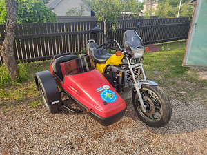 Honda VF 750 Magna sidecar külgkorviga V4 60kW (9 foto / 9)