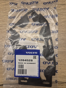 Volvo 1284528 резиновая вставка в подстаканники