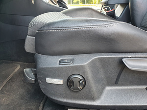 Продается Volkswagen Golf (7 фото из 10)