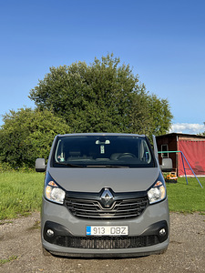 Renault Trafic Long 2019 (2 фото из 14)