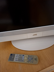 JVC teler koos puldiga (2 foto / 4)