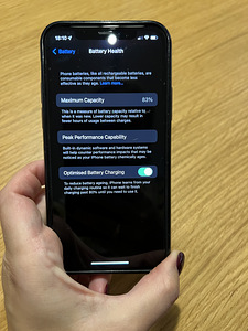 iPhone 11 pro 256gb + kaks Karl korpust (5 foto / 5)
