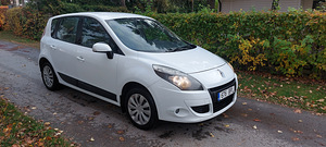 Renault Scenic 1.5 dci (2 foto / 8)